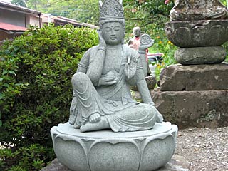 （有）石塚石材店｜深谷市｜冠婚葬祭・石材・墓石